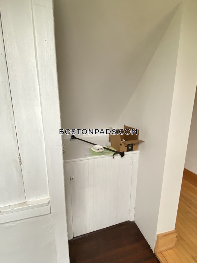Somerville - $5,900+ /mo
