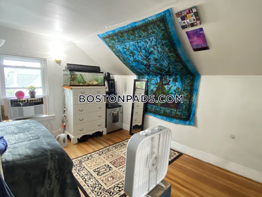 SOMERVILLE - TUFTS - 5 Beds, 1 Bath - Image 26