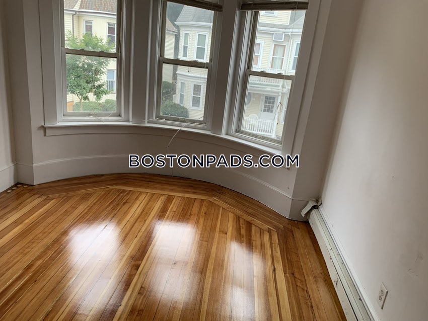 BOSTON - DORCHESTER - UPHAMS CORNER - 4 Beds, 2 Baths - Image 12