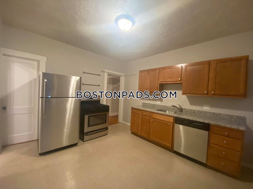 BOSTON - ALLSTON/BRIGHTON BORDER - 4 Beds, 2 Baths - Image 5