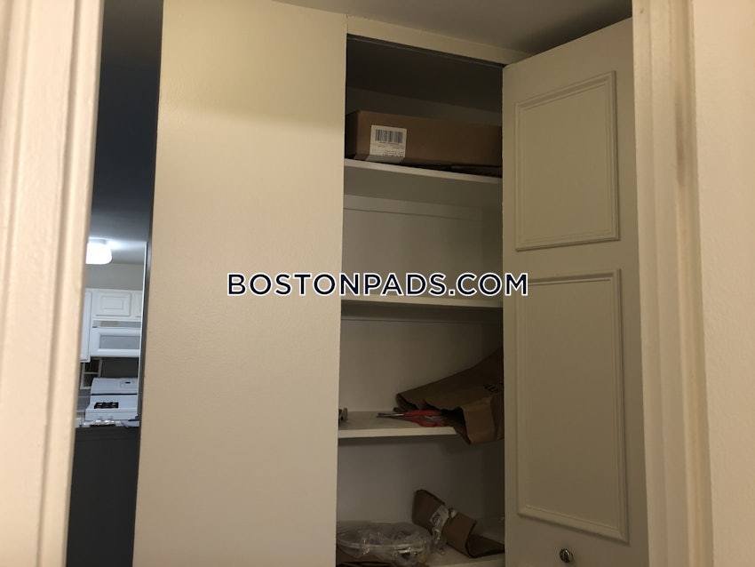 BROOKLINE- BOSTON UNIVERSITY - 2 Beds, 1.5 Baths - Image 9