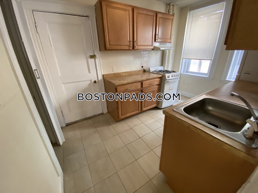 Boston - $2,100+ /month