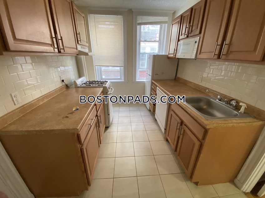 Boston - $2,100+ /month