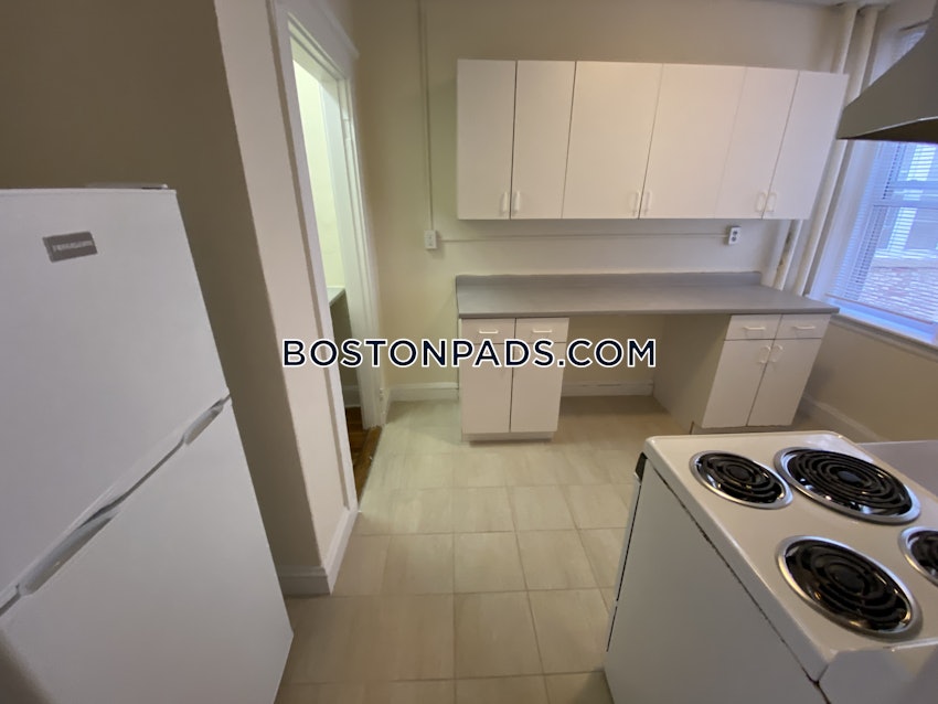 BOSTON - ALLSTON - 1 Bed, 1 Bath - Image 4