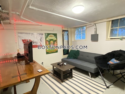 Somerville 5 Bed 2.5 Bath SOMERVILLE  Tufts - $7,125