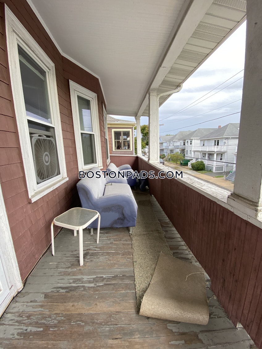 Medford - $4,400+ /month