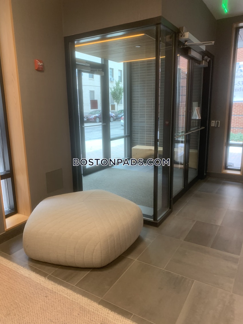 Boston - $5,550+ /month