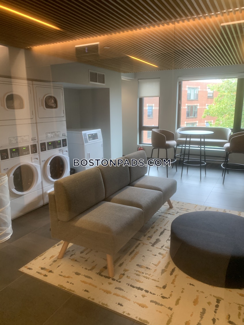 Boston - $5,550+ /month