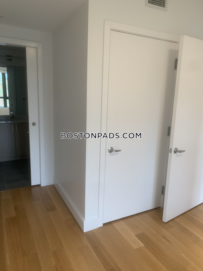 Boston - $5,550+ /mo