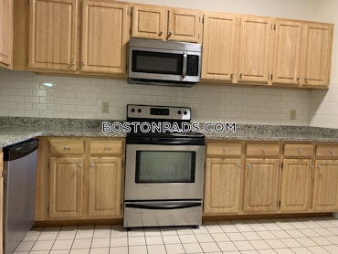 Boston - 2 Beds, 2 Baths