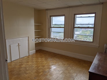 Boston - 3 Beds, 1 Baths