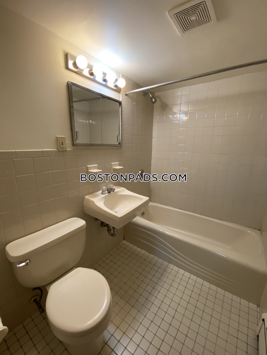 NEWTON - AUBURNDALE - 2 Beds, 1 Bath - Image 10