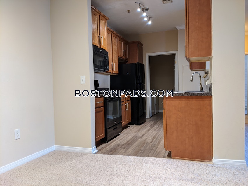 LAWRENCE - 2 Beds, 1 Bath - Image 1