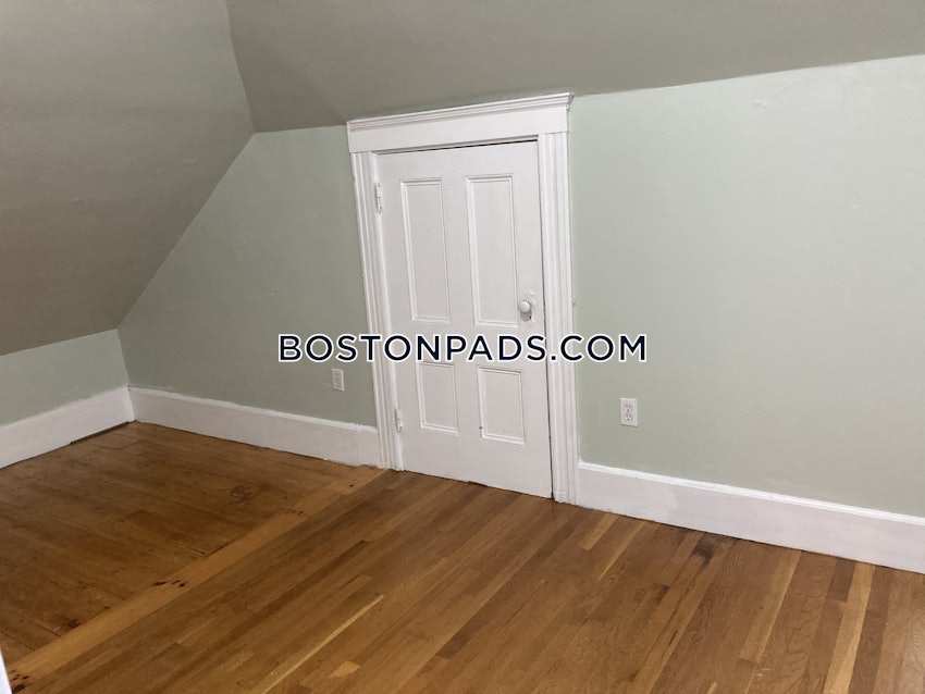 BOSTON - BRIGHTON - CLEVELAND CIRCLE - 3 Beds, 1.5 Baths - Image 12