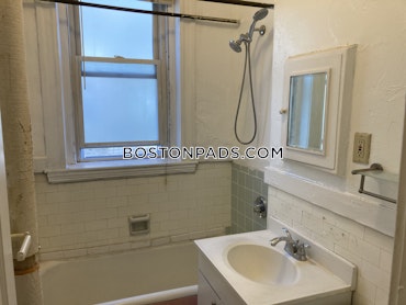 Boston - 0 Beds, 1 Baths