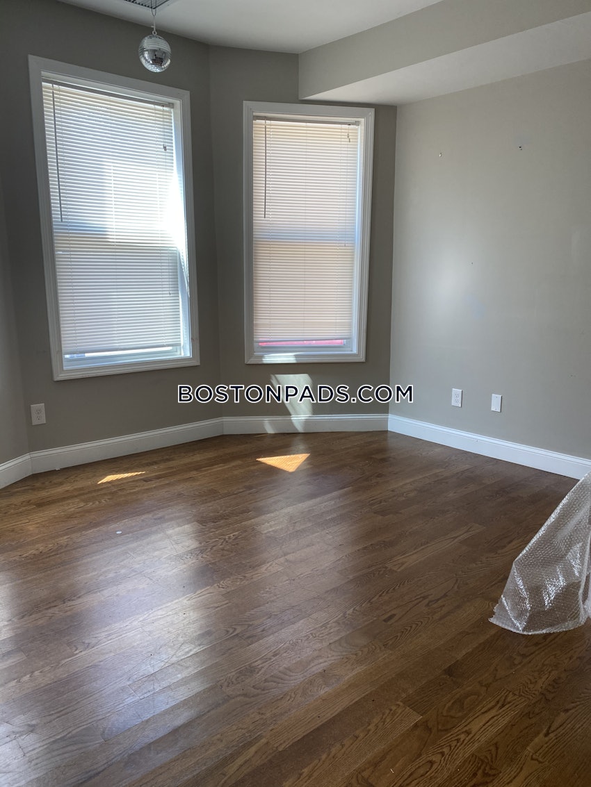 BOSTON - DORCHESTER/SOUTH BOSTON BORDER - 2 Beds, 1 Bath - Image 20