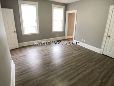 Boston - 4 Beds, 2 Baths