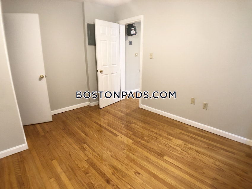 BOSTON - NORTH END - 1 Bed, 1 Bath - Image 1