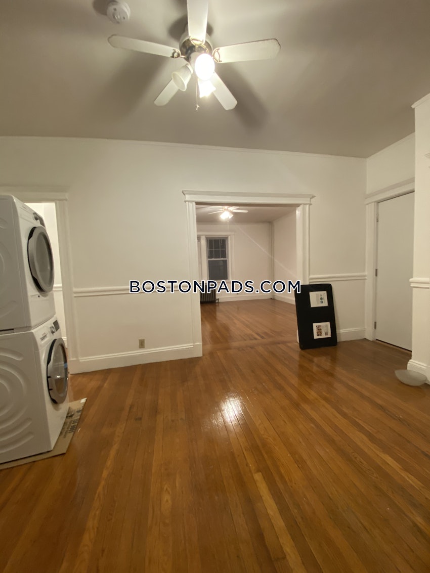 BROOKLINE- NORTH BROOKLINE - 3 Beds, 1 Bath - Image 33