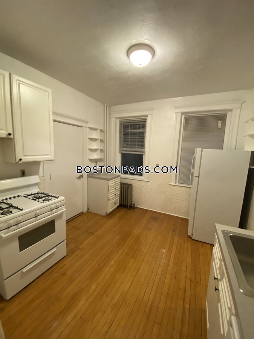 BROOKLINE- NORTH BROOKLINE - 3 Beds, 1 Bath - Image 28