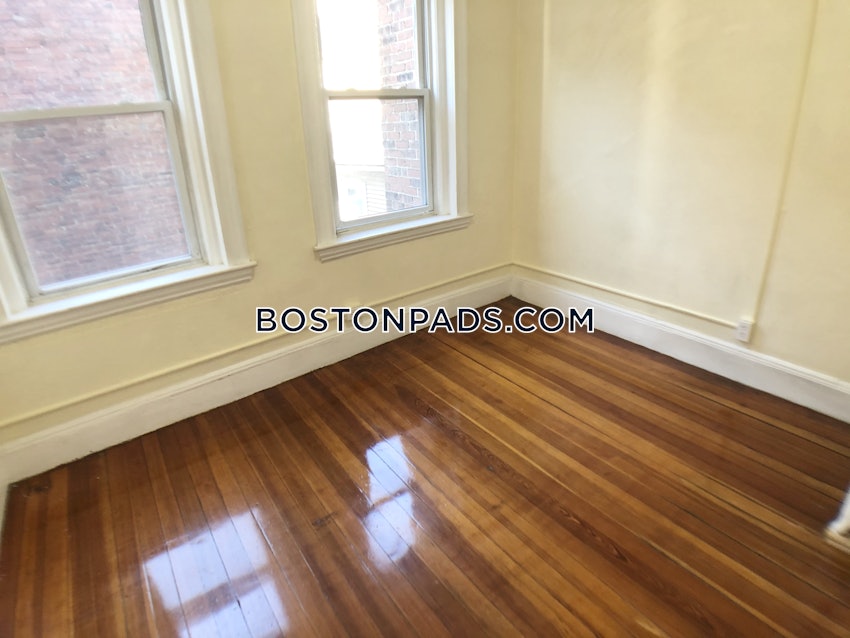 BOSTON - NORTH END - 1 Bed, 1 Bath - Image 18