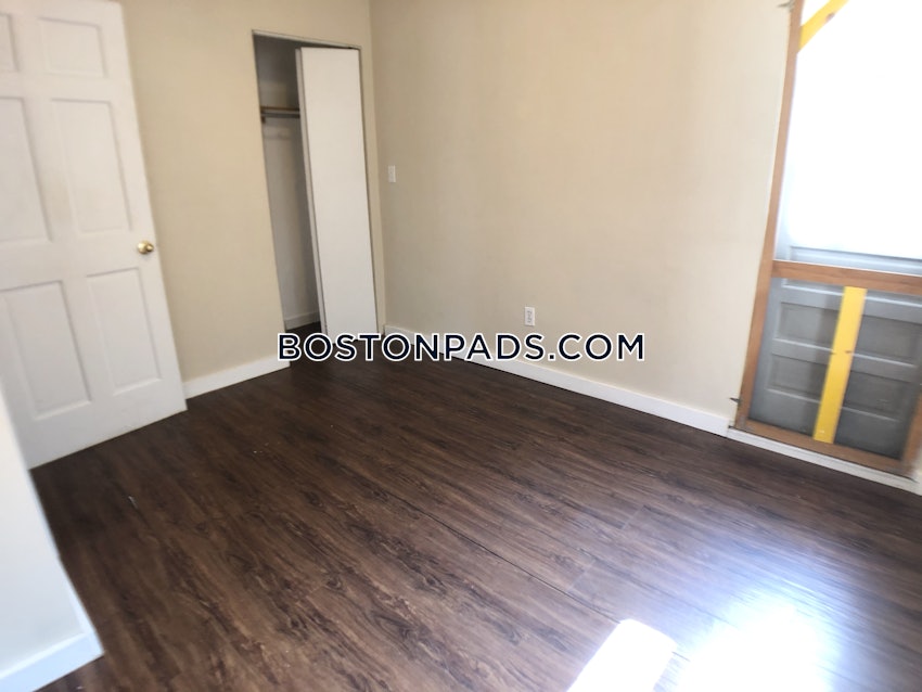 BOSTON - NORTH END - 3 Beds, 1 Bath - Image 3