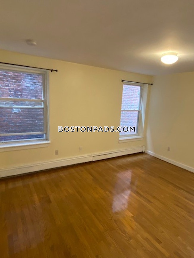 Boston - $2,870+ /mo