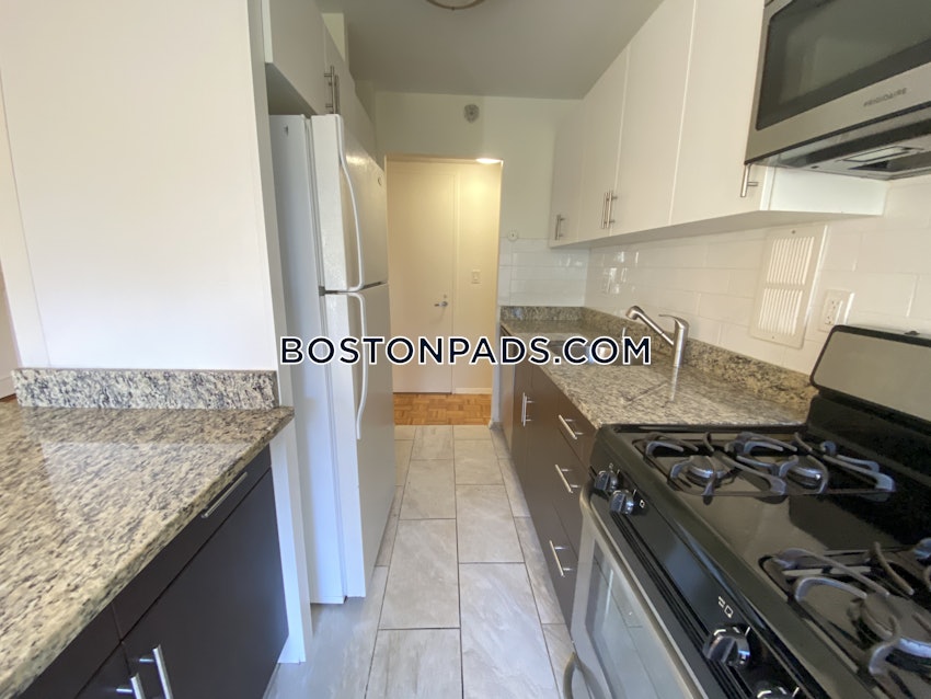 BROOKLINE- BOSTON UNIVERSITY - 3 Beds, 1.5 Baths - Image 6