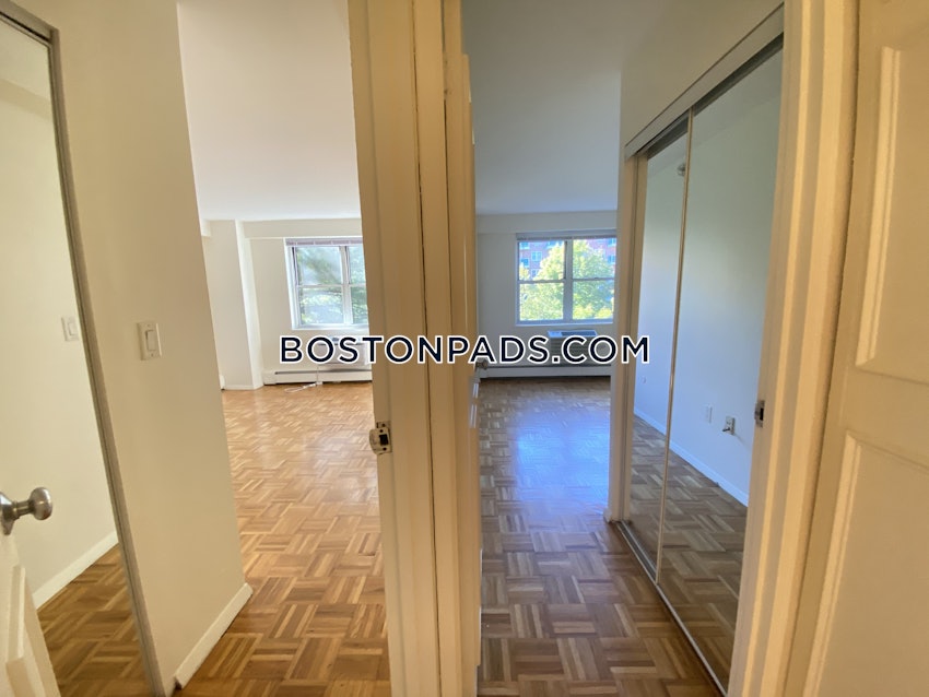 BROOKLINE- BOSTON UNIVERSITY - 3 Beds, 1.5 Baths - Image 14