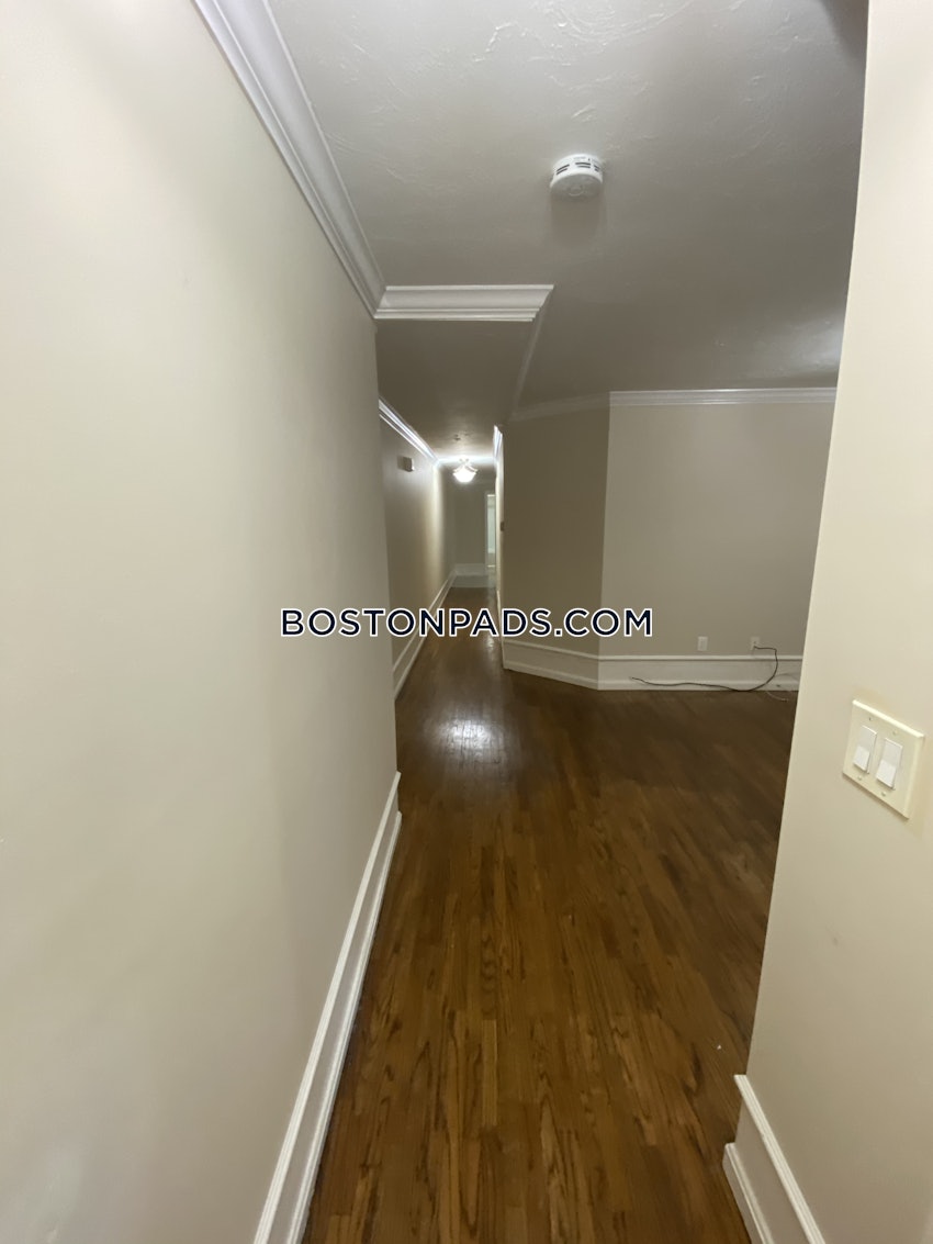 BOSTON - ROXBURY - 3 Beds, 1 Bath - Image 5