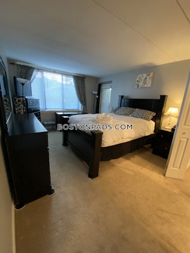 Boston - 2 Beds, 2 Baths