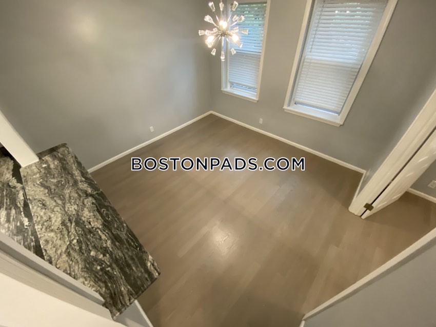 BOSTON - ALLSTON/BRIGHTON BORDER - 3 Beds, 2 Baths - Image 9