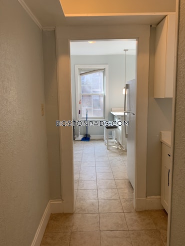 Boston - 3 Beds, 1 Baths