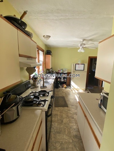 Medford 3 Beds Tufts  Tufts - $3,900