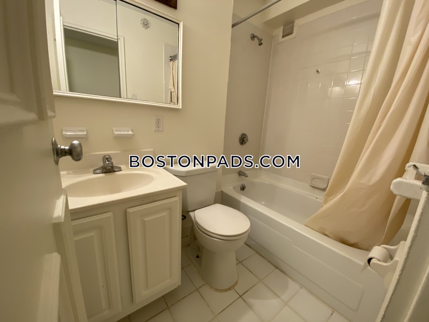 BROOKLINE- BOSTON UNIVERSITY - 3 Beds, 1.5 Baths - Image 14