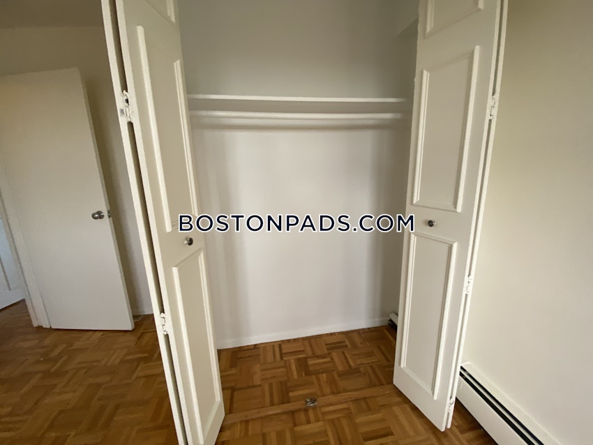 BROOKLINE- BOSTON UNIVERSITY - 3 Beds, 1.5 Baths - Image 12