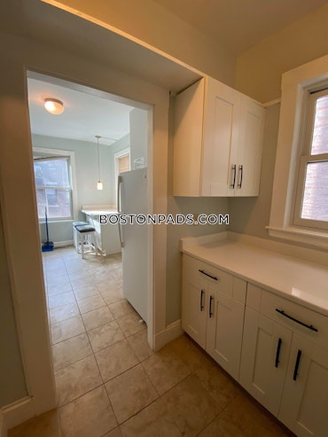 Boston - 3 Beds, 1 Baths