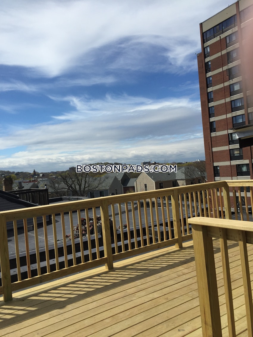 BOSTON - MISSION HILL - 4 Beds, 2 Baths - Image 34