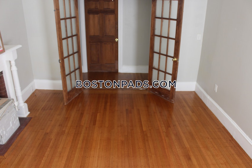 MEDFORD - MEDFORD SQUARE - 4 Beds, 2 Baths - Image 3