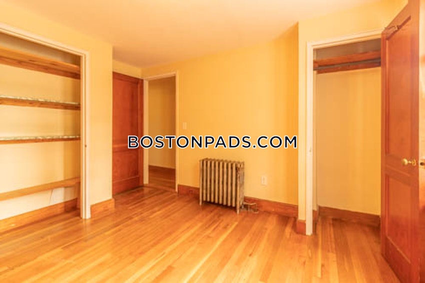 MELROSE - 2 Beds, 1 Bath - Image 13