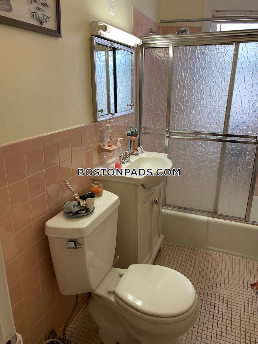 WINTHROP - Studio , 1 Bath - Image 10