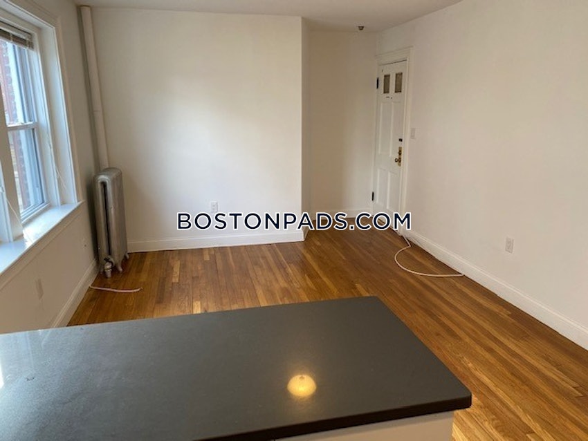 MALDEN - 1 Bed, 1 Bath - Image 8