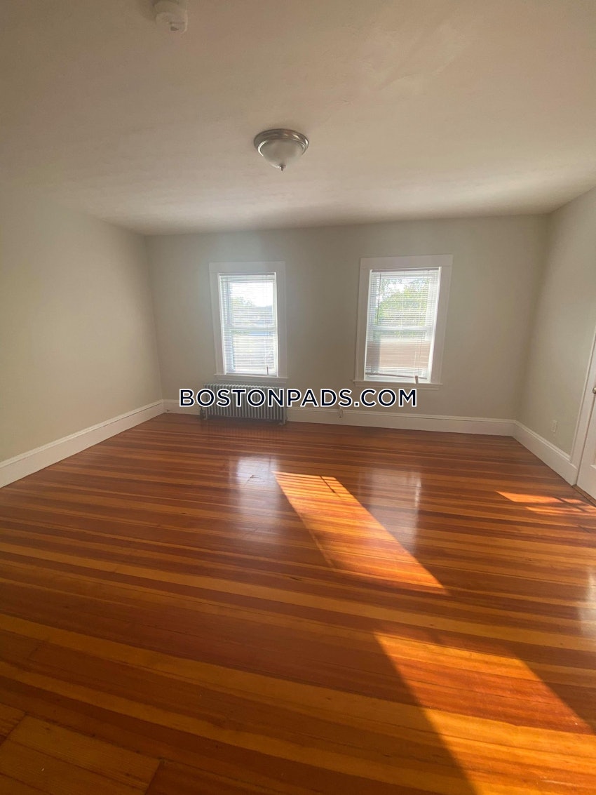 SOMERVILLE - DAVIS SQUARE - 5 Beds, 2 Baths - Image 33