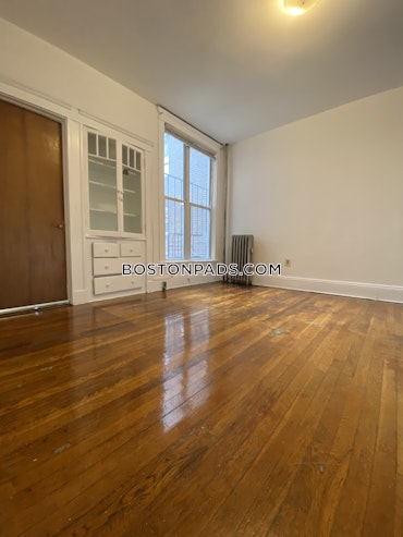 Boston - 3 Beds, 1 Baths