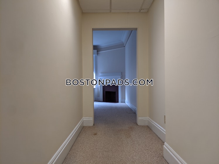 Boylston St., Boston