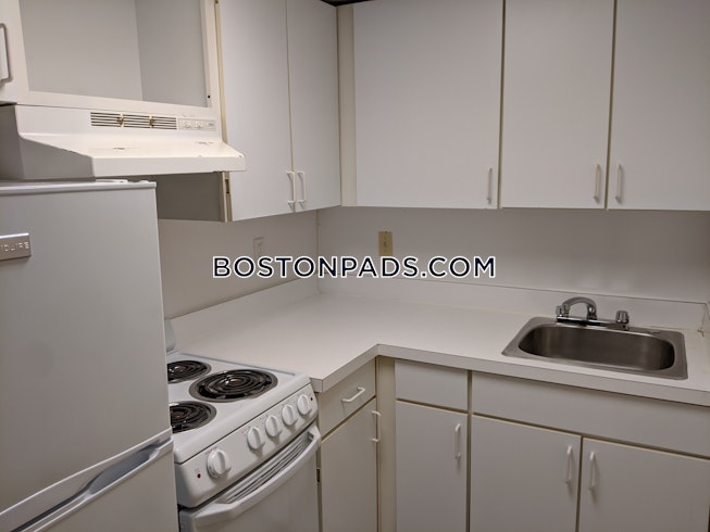 Boston - $2,600+ /mo