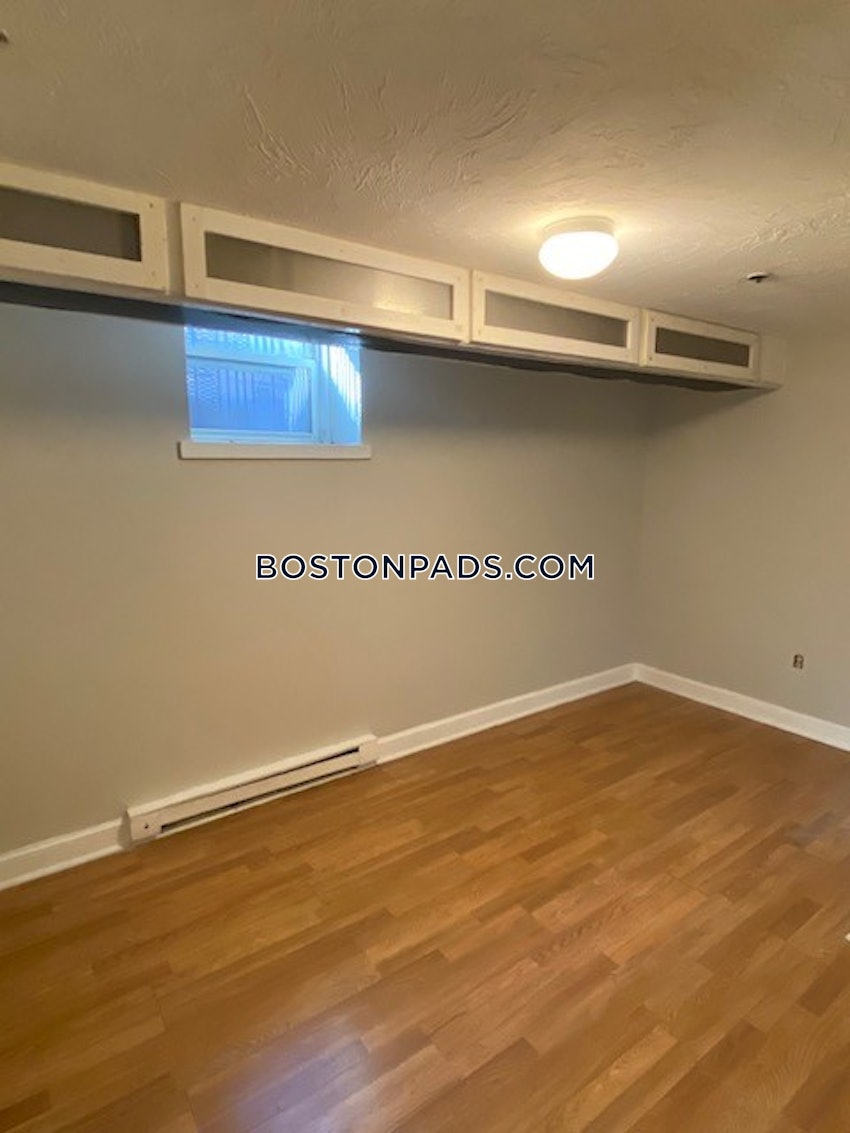 BOSTON - NORTHEASTERN/SYMPHONY - 4 Beds, 2 Baths - Image 4