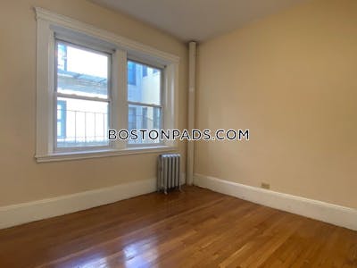 Northeastern/symphony 1 Bed Split 1 Bath on Hemenway St in BOSTON Boston - $3,200 No Fee