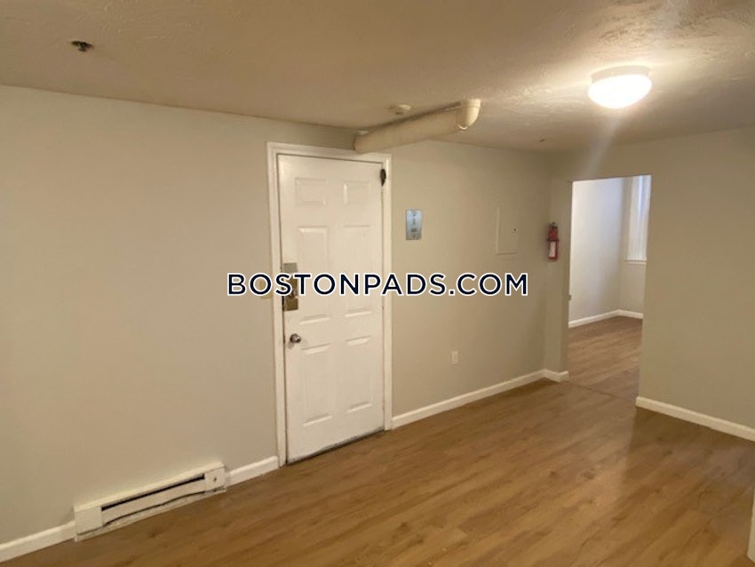 BOSTON - NORTHEASTERN/SYMPHONY - 4 Beds, 2 Baths - Image 5