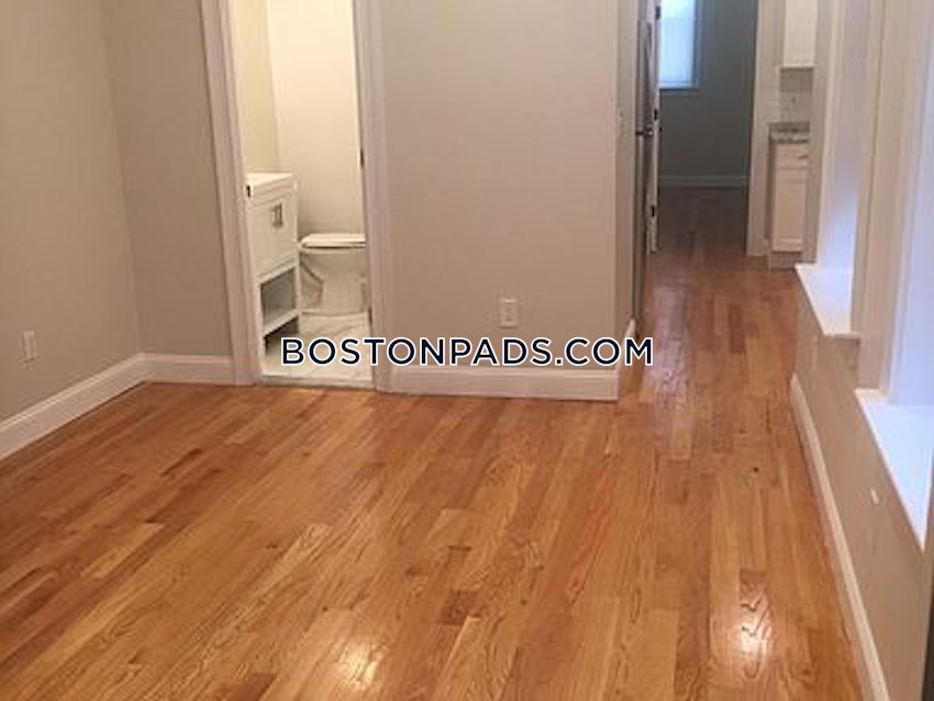 BOSTON - NORTH END - 4 Beds, 2 Baths - Image 15